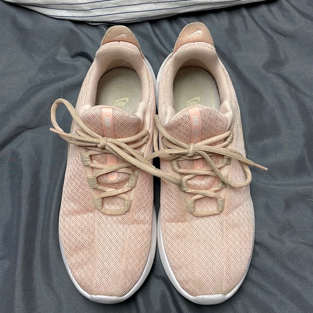 Nike VIALE